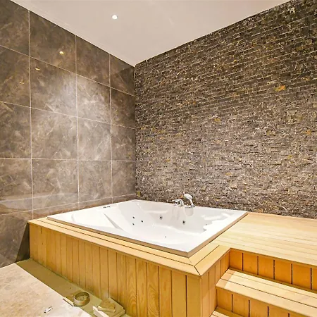 Lejlighed Family Exclusive 5 Star Luxury *